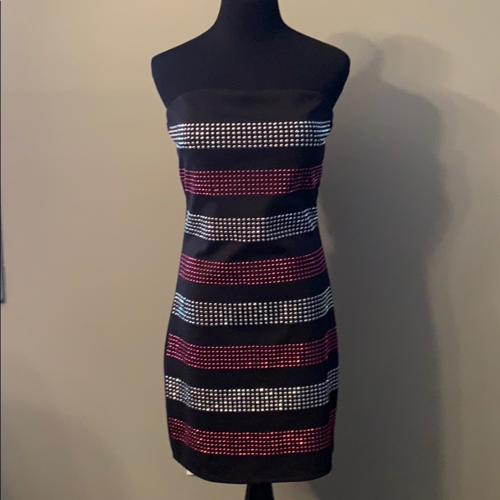 NWT Almost Famous juniors strapless dress